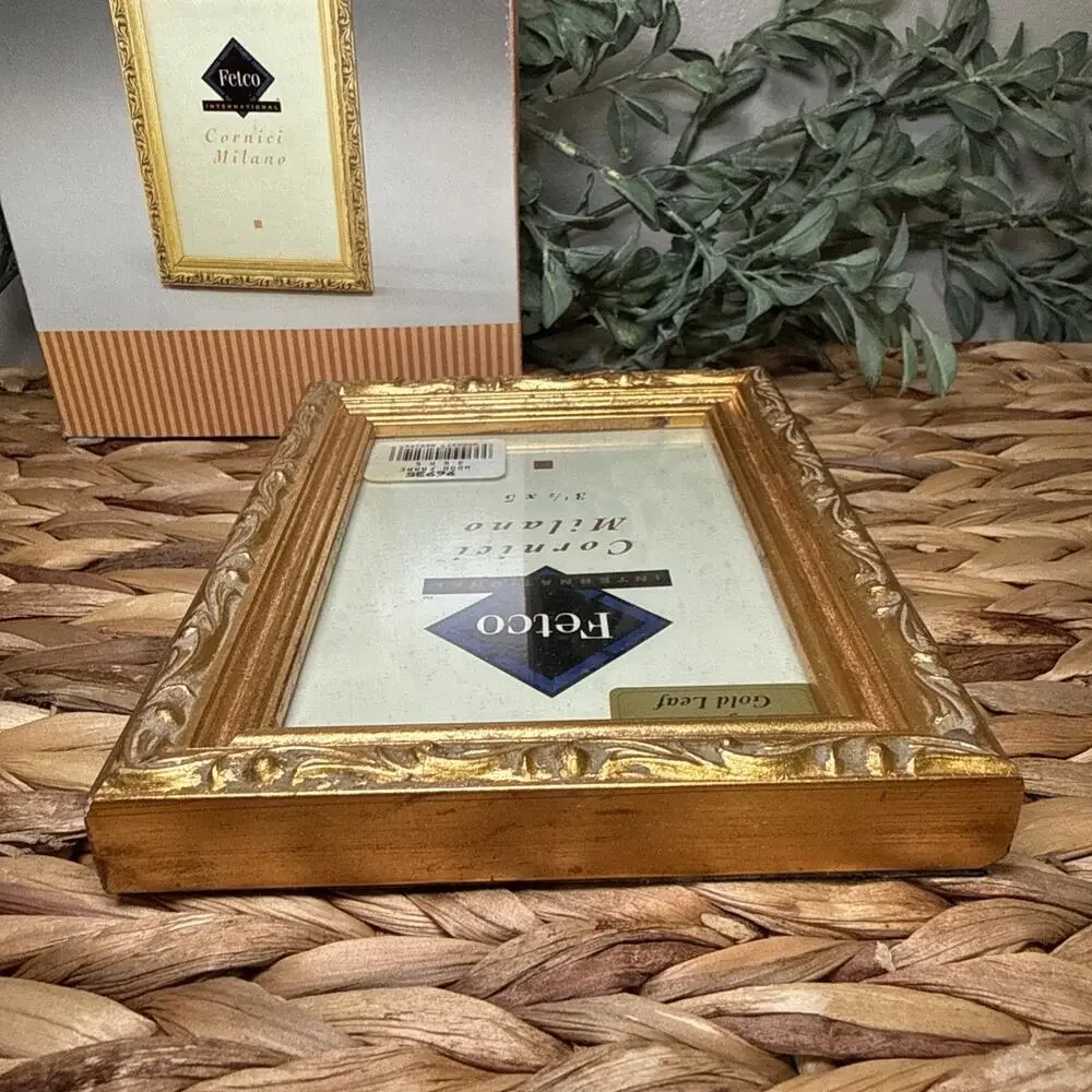 Fetco Wood Ornate Baroque Handpainted Gold Leaf Picture Frame 3.5
